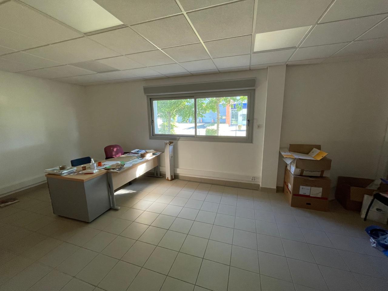 Bureau Parçay-Meslay 150m² Location bureau Parçay-Meslay Indre-et-Loire OLBUR2533447 10